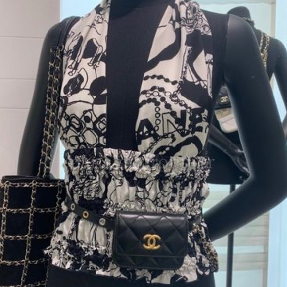 NWT Chanel white & black top